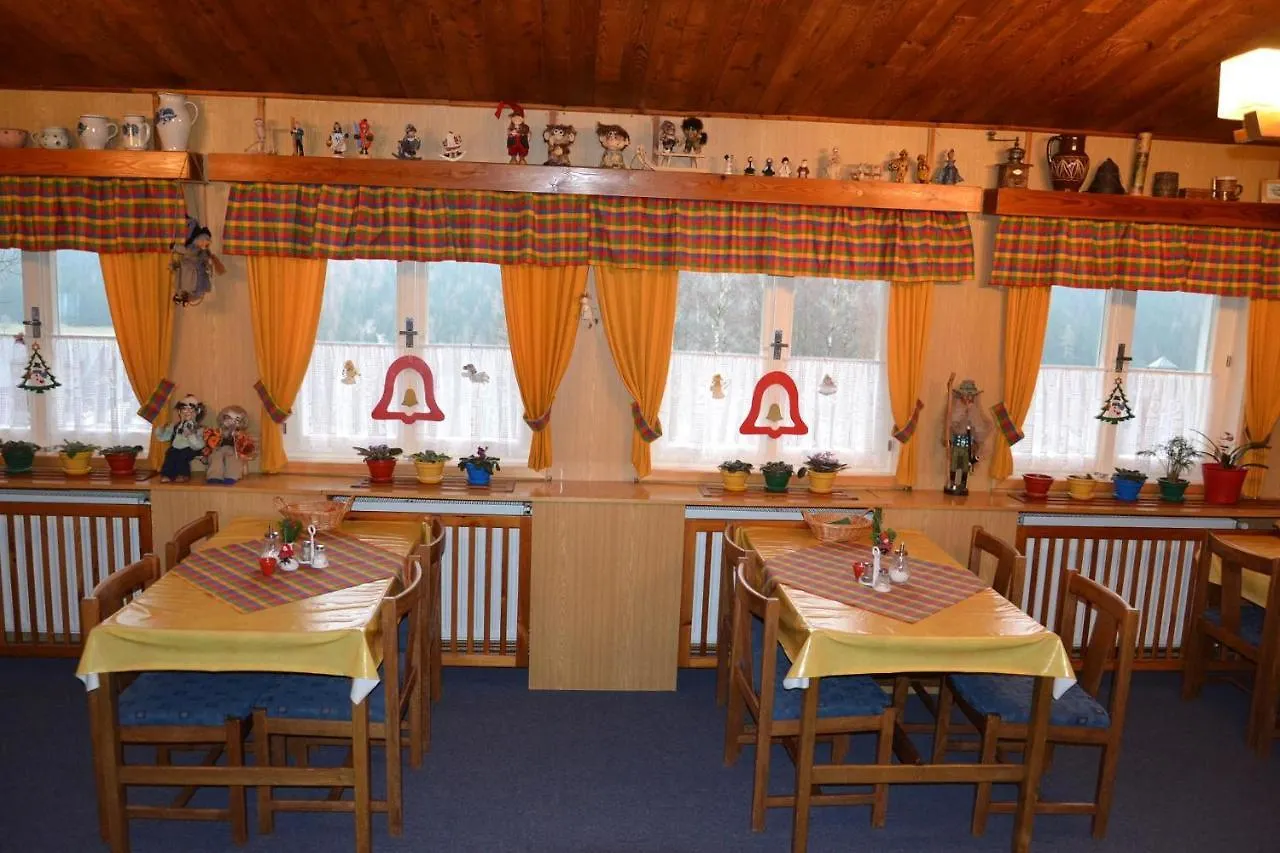Gasthof Pension Enzián Špindlerŭv Mlýn